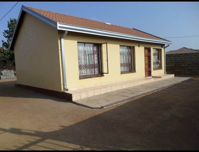 3 BEDROOM HOUSE SOLD IN SOSHANGUVE GG
